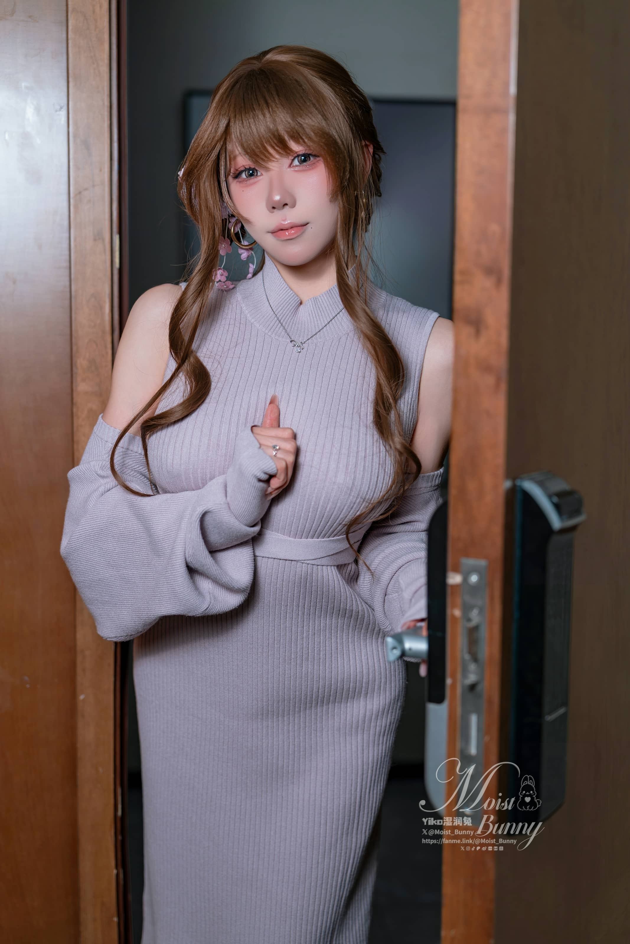 图片[2] - Yiko湿润兔 No.118 – 2026年01月订阅 (4套)[366P 7V] - 贰贰COS