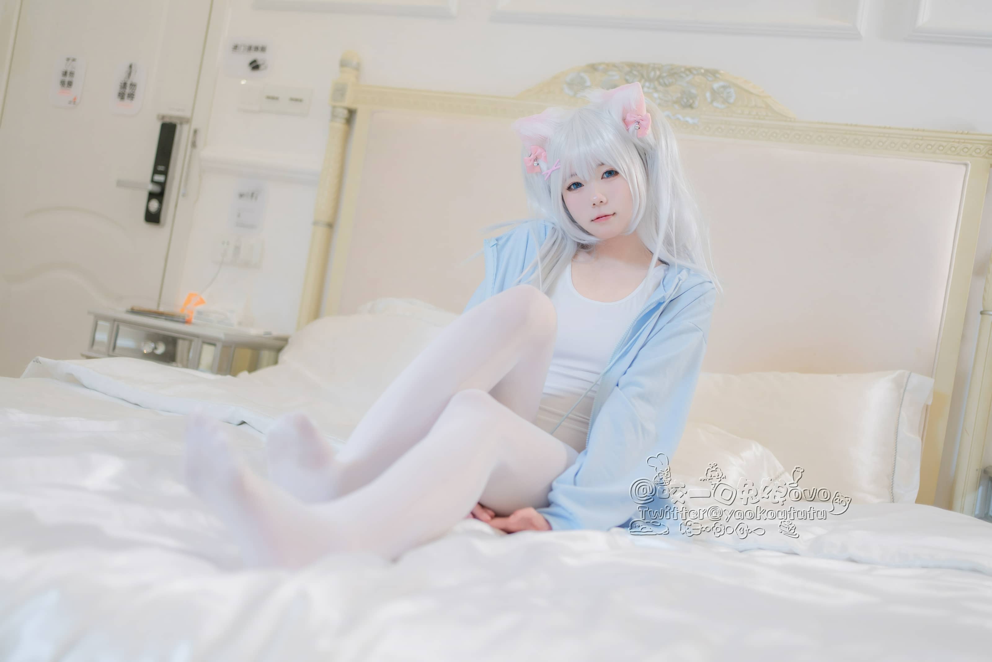Yiko湿润兔 No.037 – 做你的猫[56P 1V]